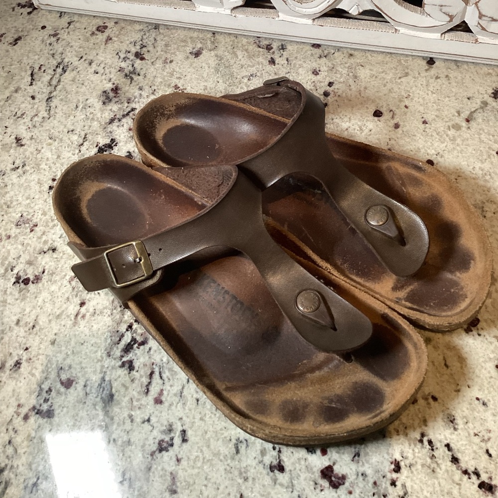 Birkenstock Gizeh in Brown Size 39/8 - Picture 4 of 12